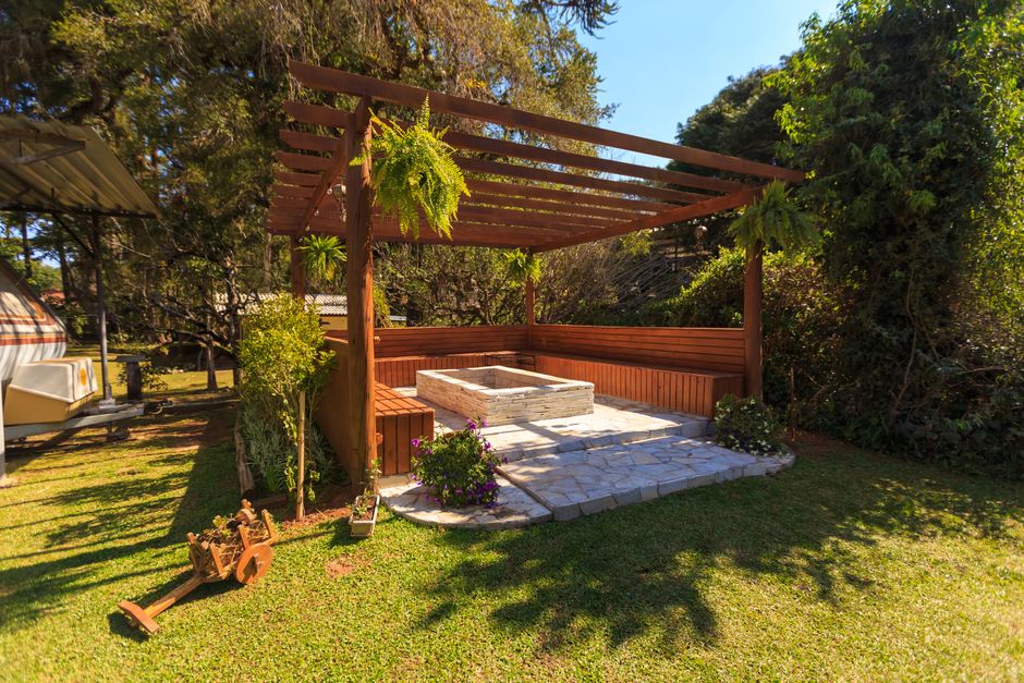 15 Stunning Pergola Ideas to Transform Your Backyard