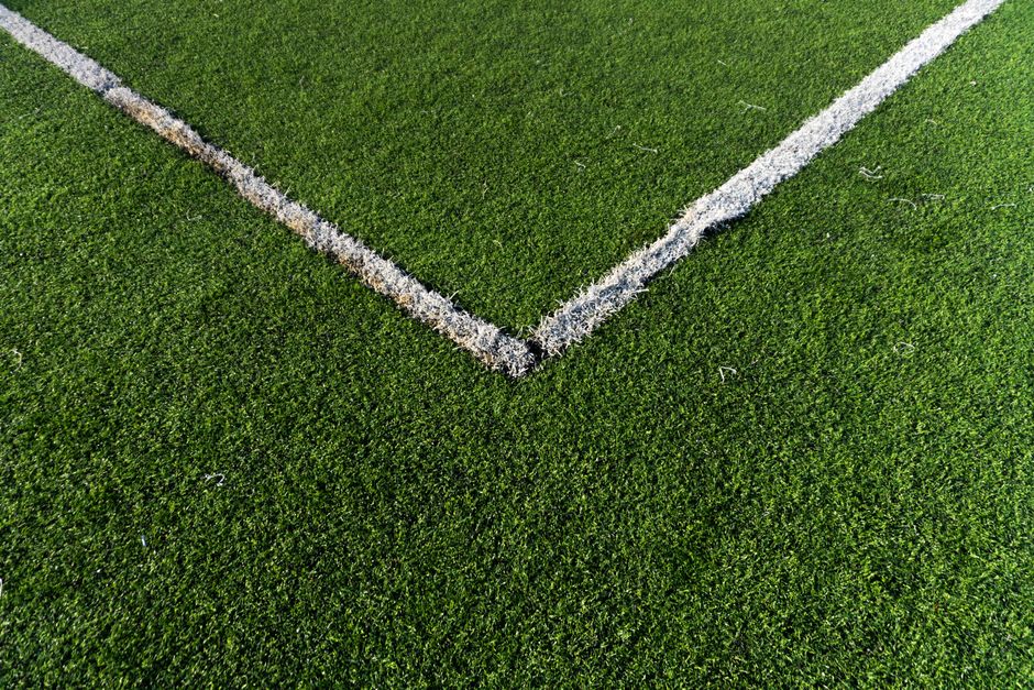 Artificial Turf vs Natural Grass: Cost, Maintenance, and ROI Compared
