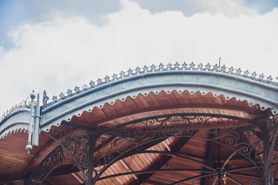 Gazebo vs Pergola vs Pavilion: Choosing the Right Backyard Structure