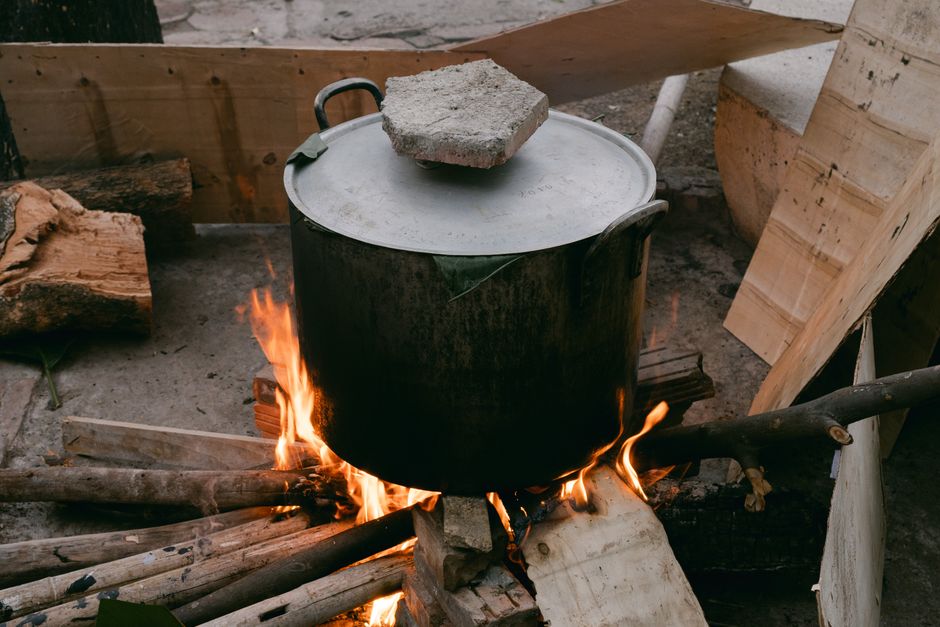 Outdoor Kitchen Cost Guide: Budget, Mid-Range, and Luxury Builds
