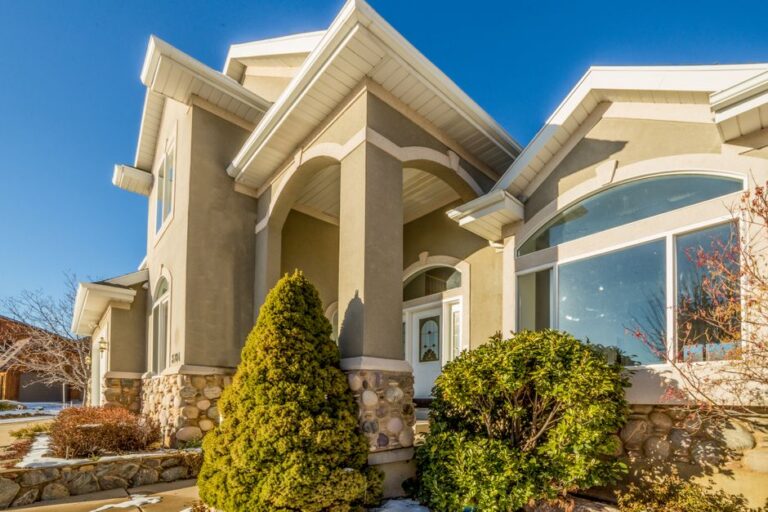 Stucco vs Brick Exterior: Pros, Cons, and Long-Term Costs